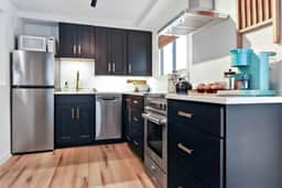Birch unit 4 Butte view-creek-big yard-dog friendly 10 minutes DT Durango! - Image 2