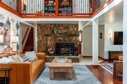 Juniper unit 7 Butte view-creek-big yard-hot tub-pet friendly 10 min DT Durango! - Image 4