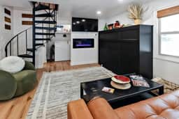 Pine unit 2 Butte view-creek-big yard-dog friendly 10 minutes DT Durango! - Image 2