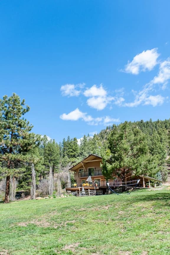 Ponderosa unit 6 Butte view-creek-big yard-hot tub-pet friendly 10 min DT Durango! - Image 1